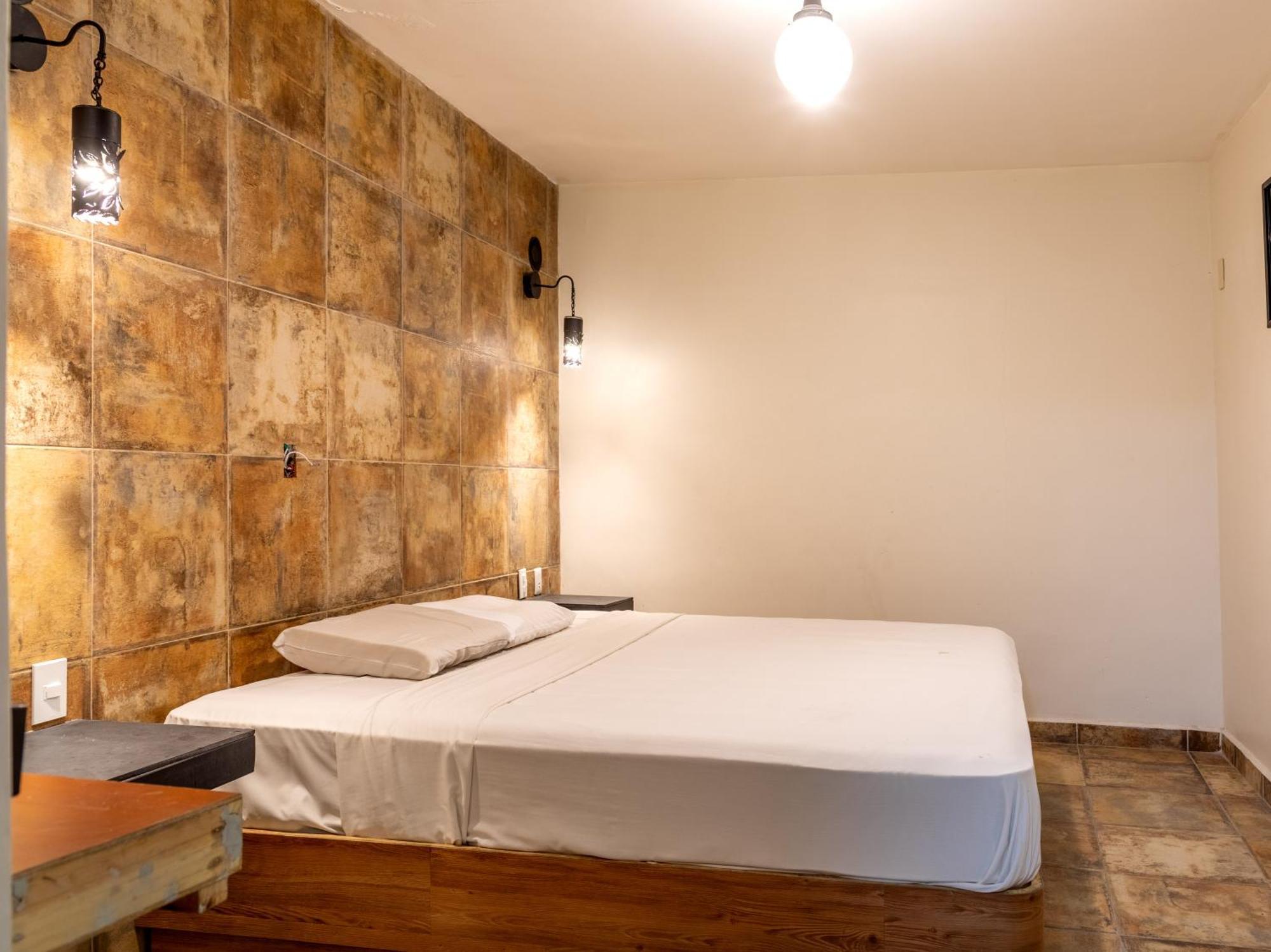 King Room,1590283810:JPEG